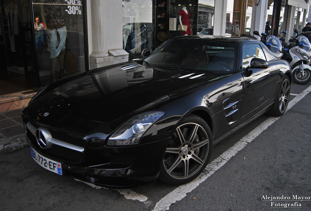 Mercedes-Benz SLS AMG