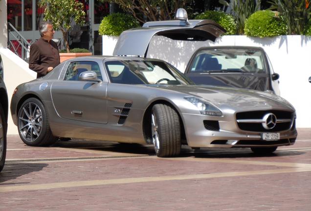 Mercedes-Benz SLS AMG