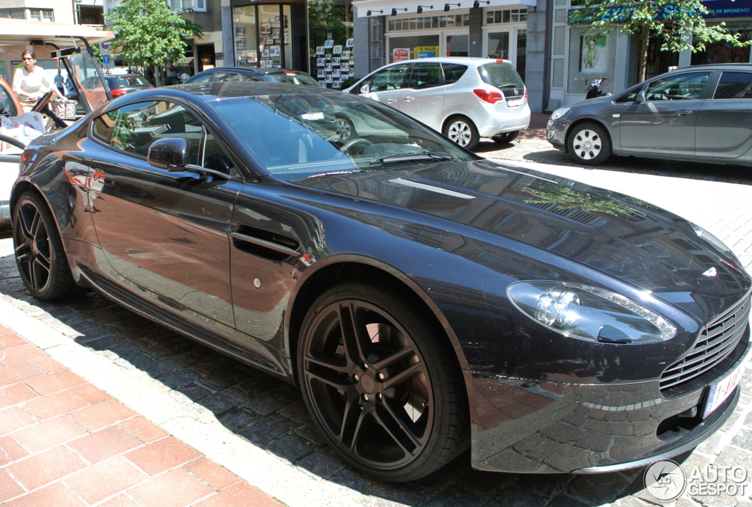 Aston Martin V8 Vantage N420