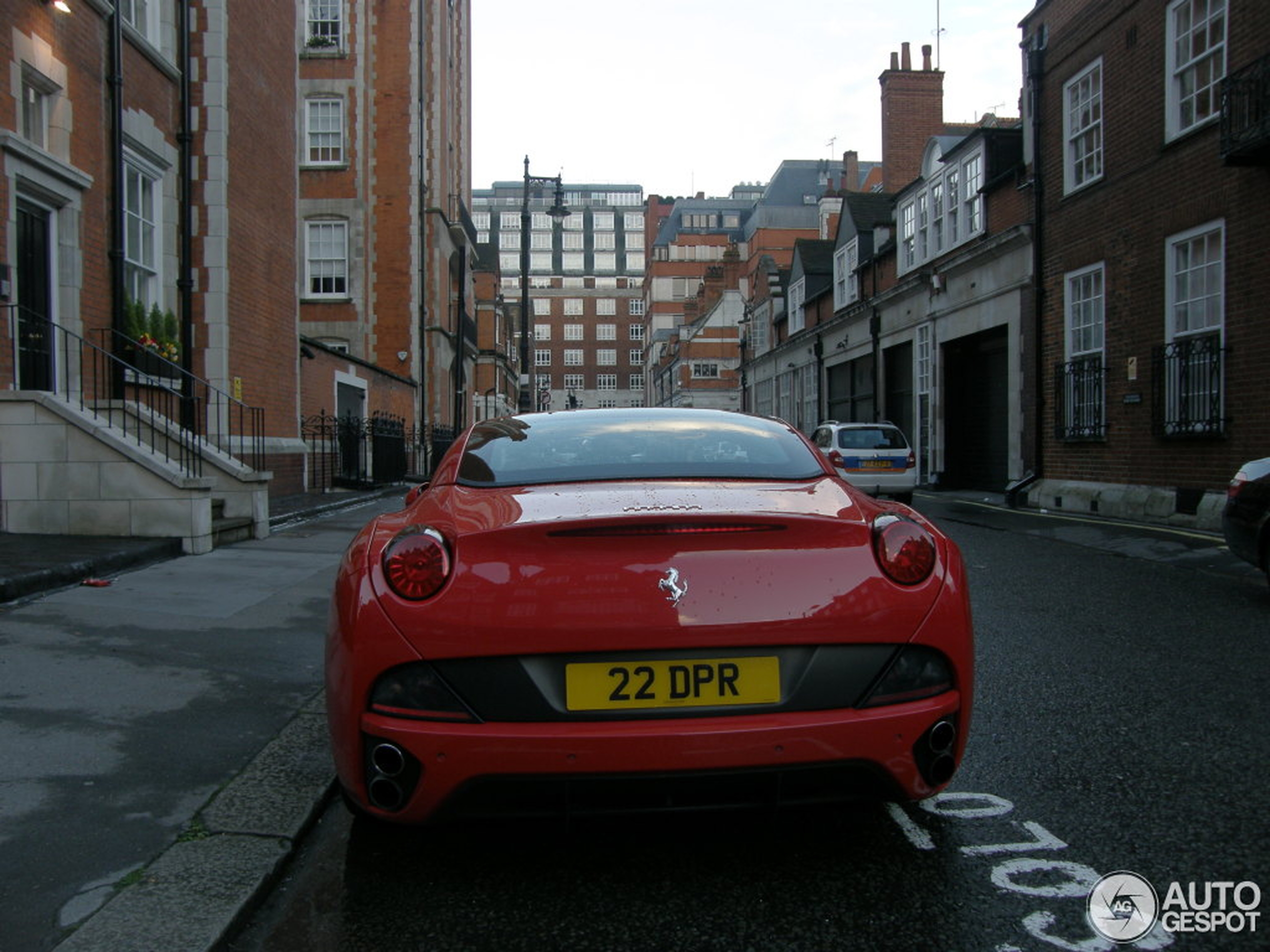 Ferrari California