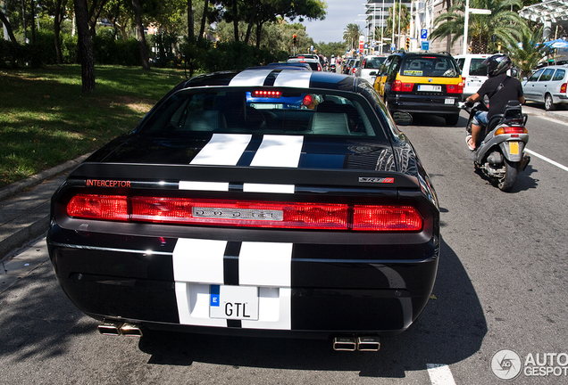 Dodge Challenger SRT-8