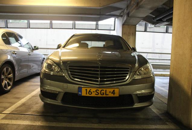 Mercedes-Benz S 63 AMG W221 2011