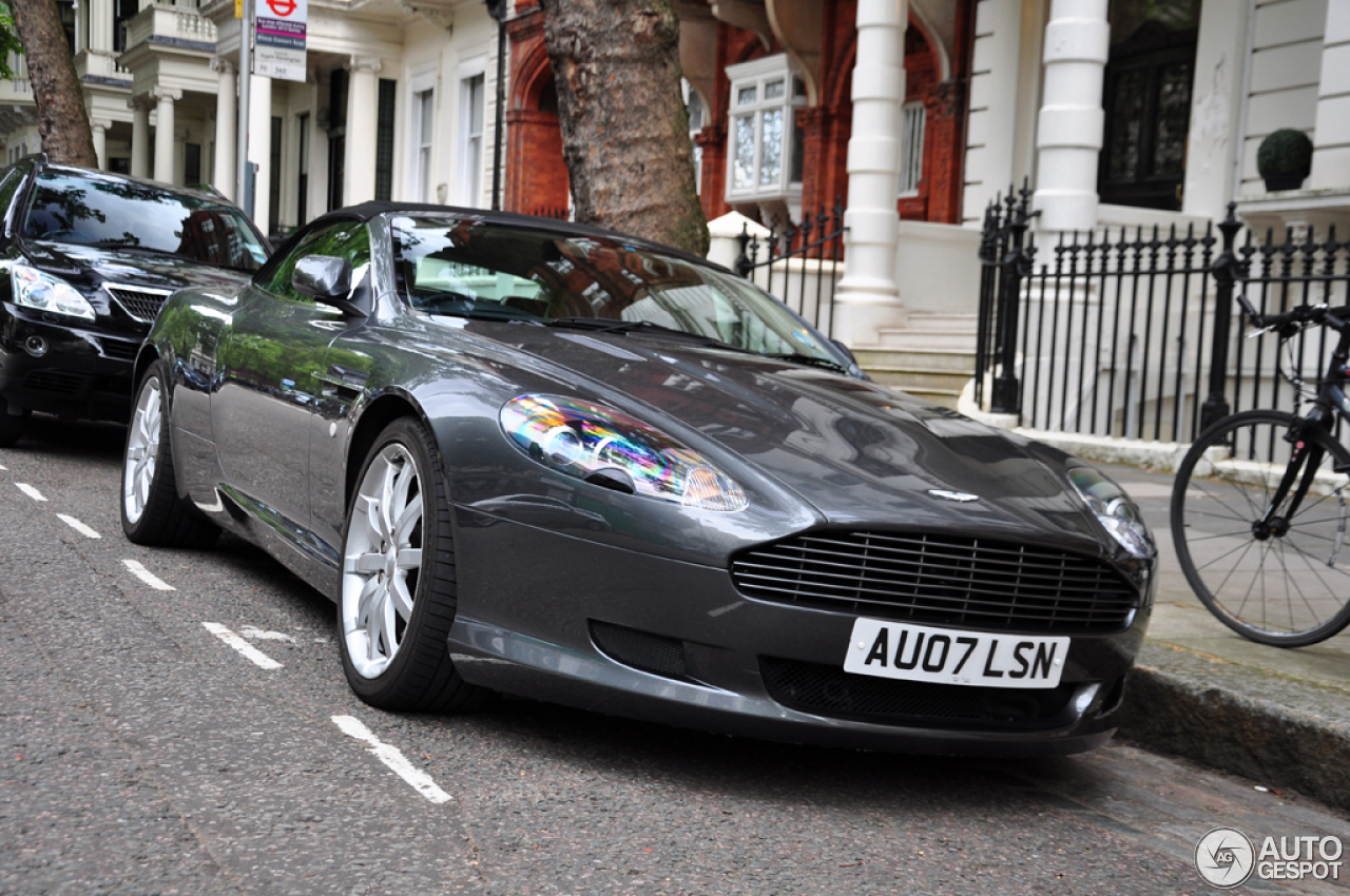 Aston Martin DB9 Volante