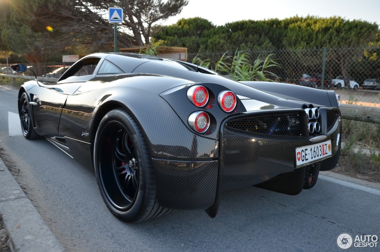 Pagani Huayra Carbon Edition