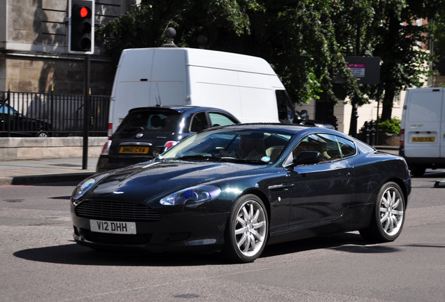 Aston Martin DB9