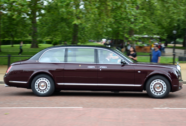 Bentley State Limousine