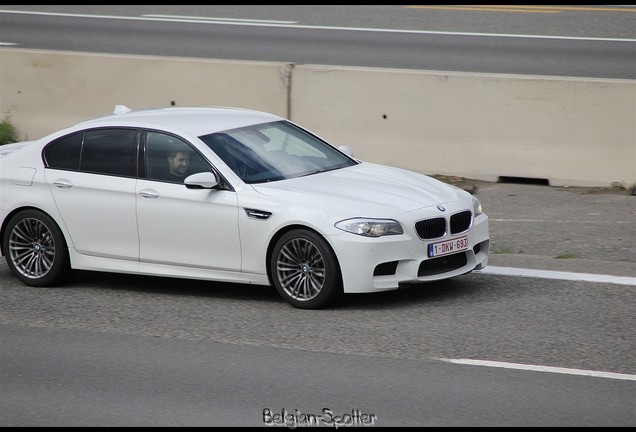 BMW M5 F10 2011