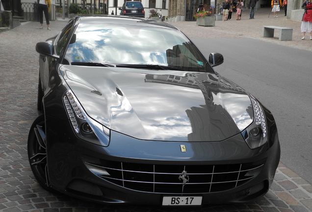 Ferrari FF