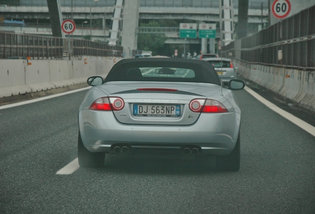 Jaguar XKR Convertible 2006