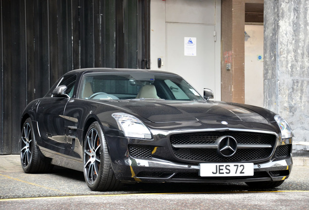 Mercedes-Benz SLS AMG