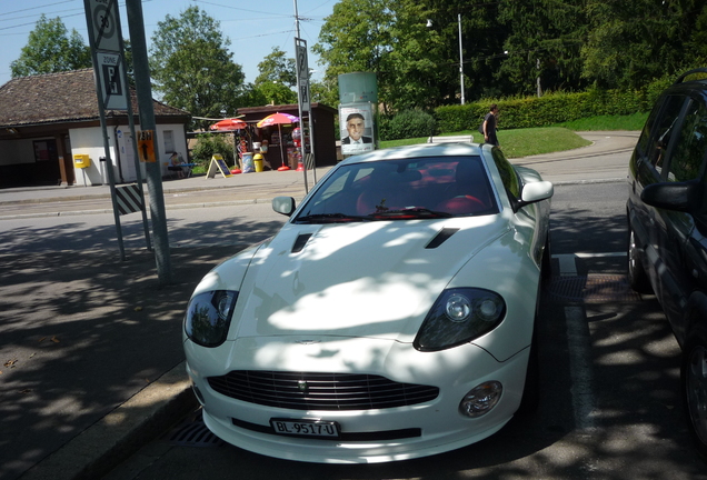 Aston Martin Vanquish