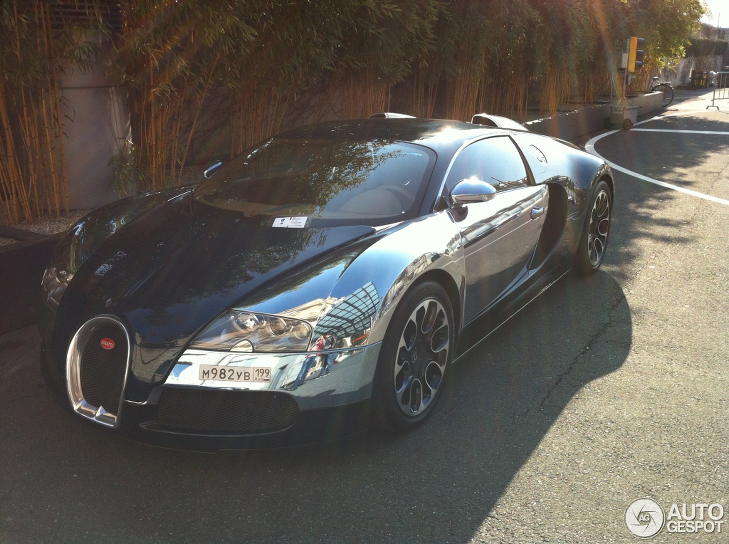 Bugatti Veyron 16.4 Status Design