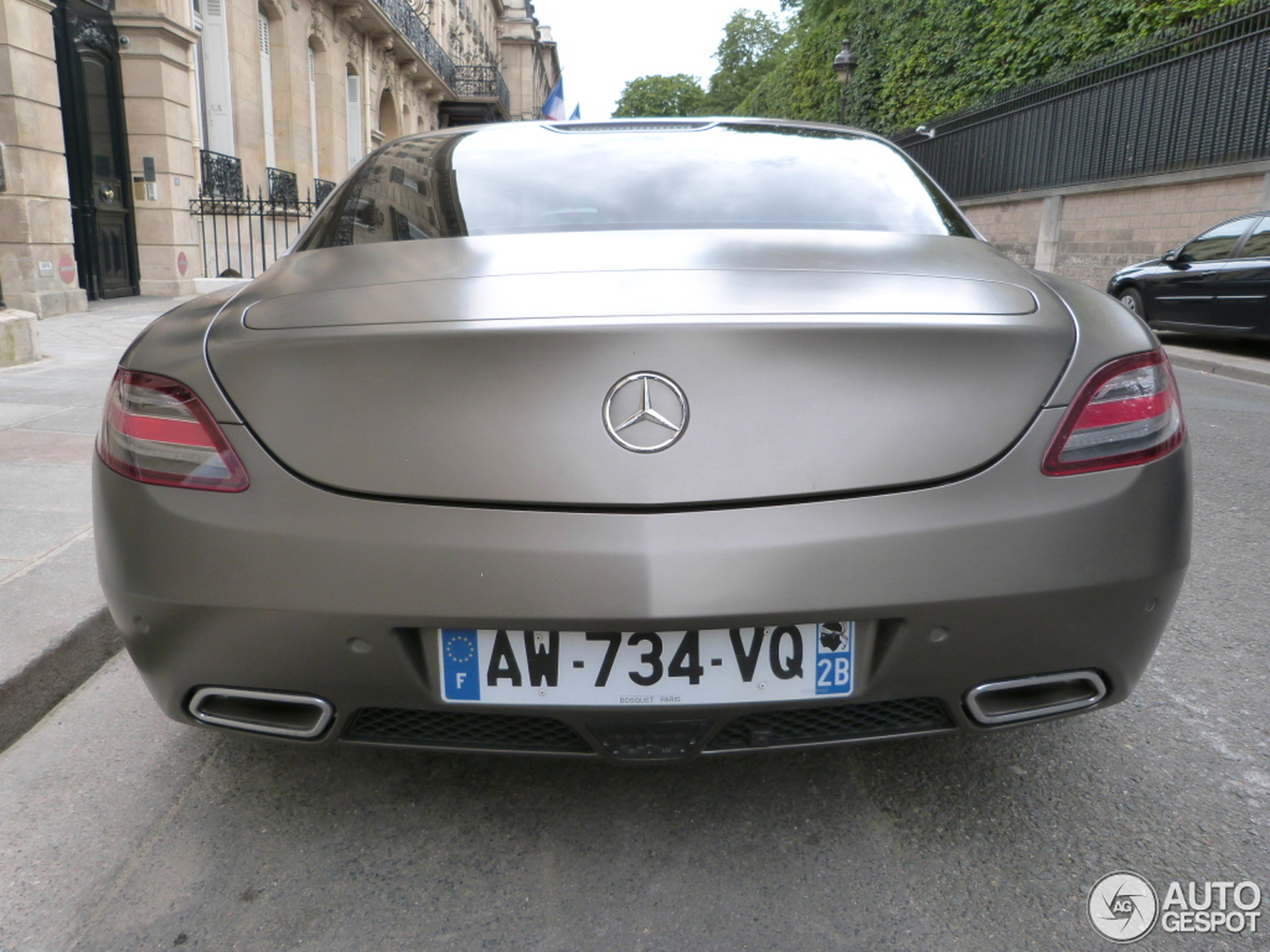 Mercedes-Benz SLS AMG