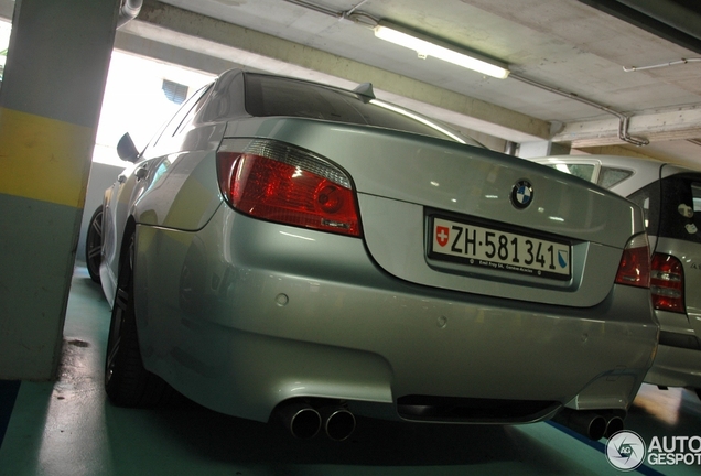 BMW M5 E60 2005