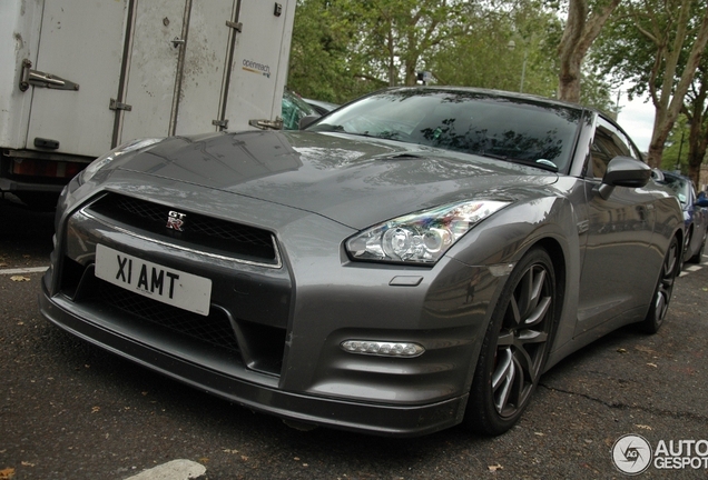 Nissan GT-R 2011