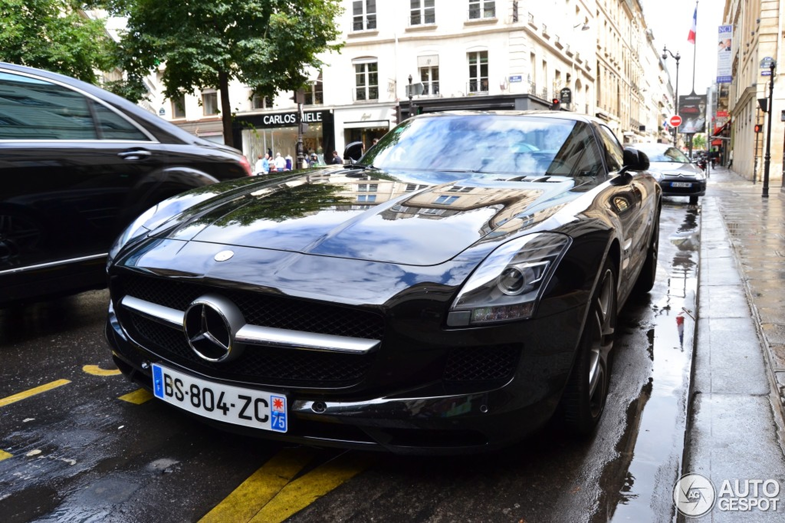 Mercedes-Benz SLS AMG