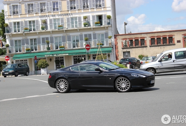 Aston Martin DB9