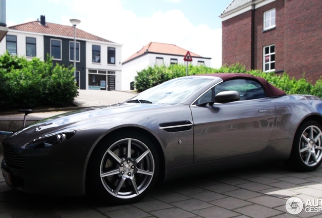 Aston Martin V8 Vantage Roadster