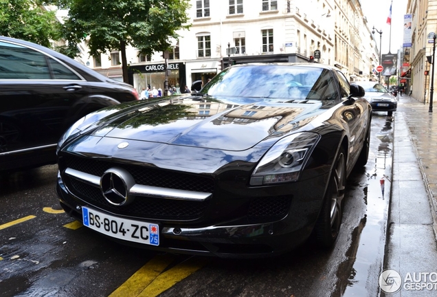 Mercedes-Benz SLS AMG