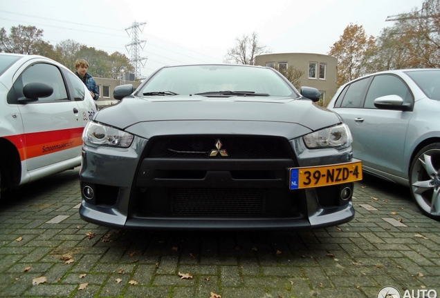 Mitsubishi Lancer Evolution X MR