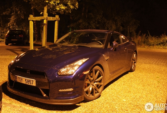 Nissan GT-R 2011