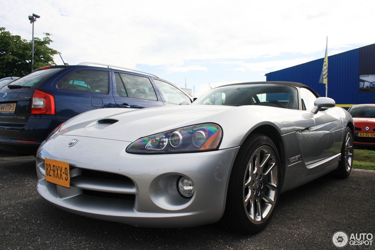 Dodge Viper SRT-10 Roadster 2003