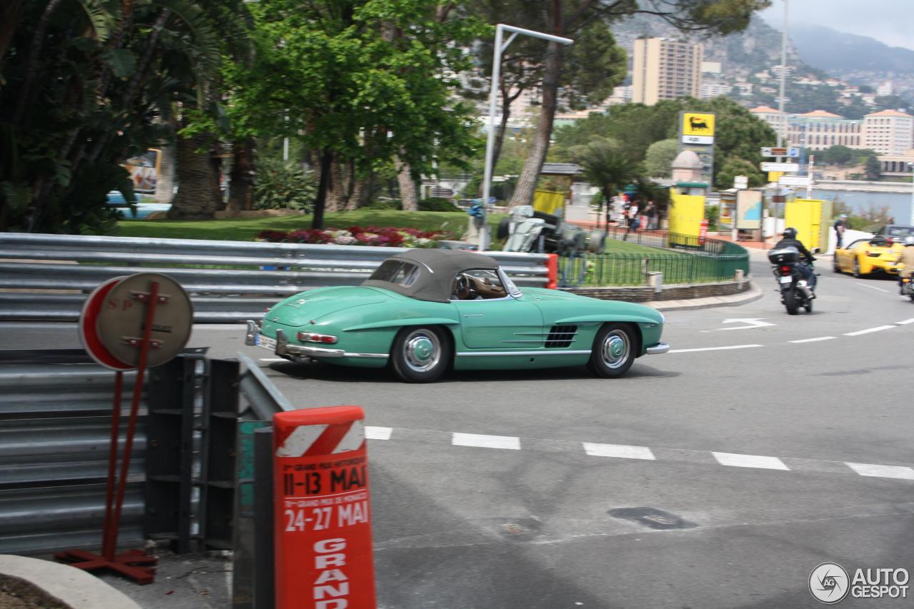 Mercedes-Benz 300SL Roadster