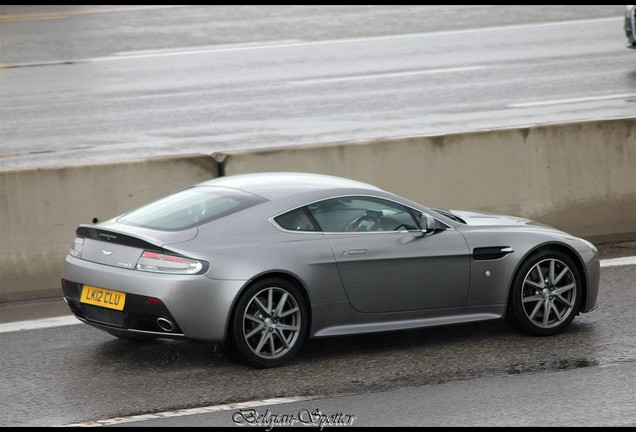 Aston Martin V8 Vantage S