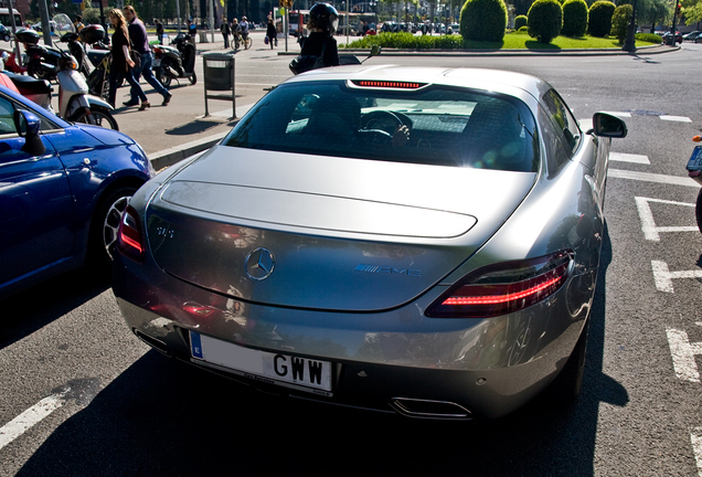 Mercedes-Benz SLS AMG