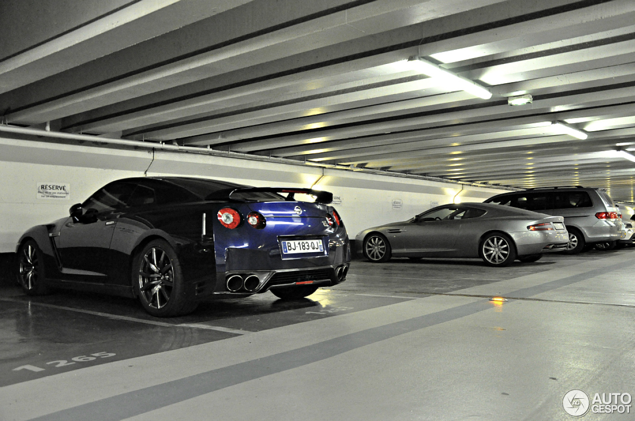 Nissan GT-R 2011