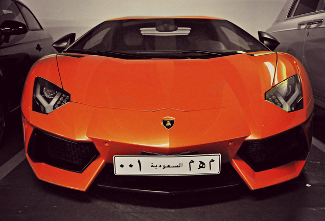 Lamborghini Aventador LP700-4