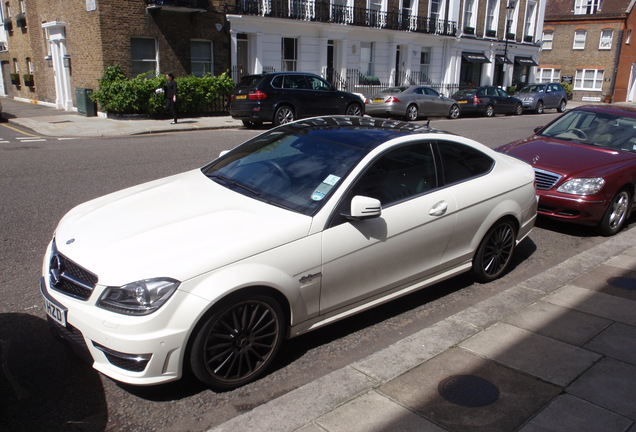 Mercedes-Benz C 63 AMG Coupé Edition 125