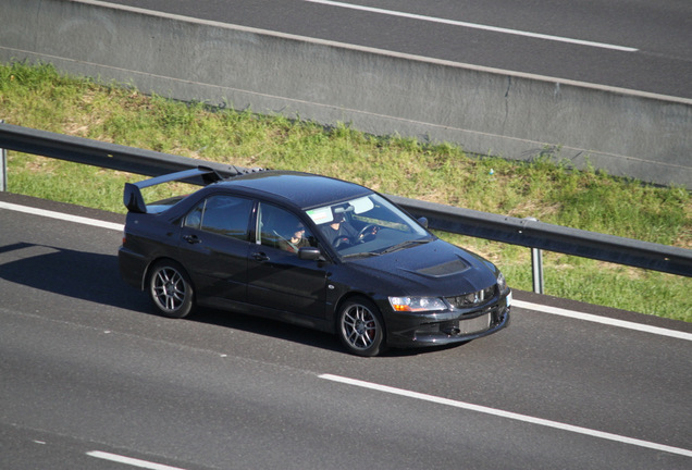 Mitsubishi Lancer Evolution IX