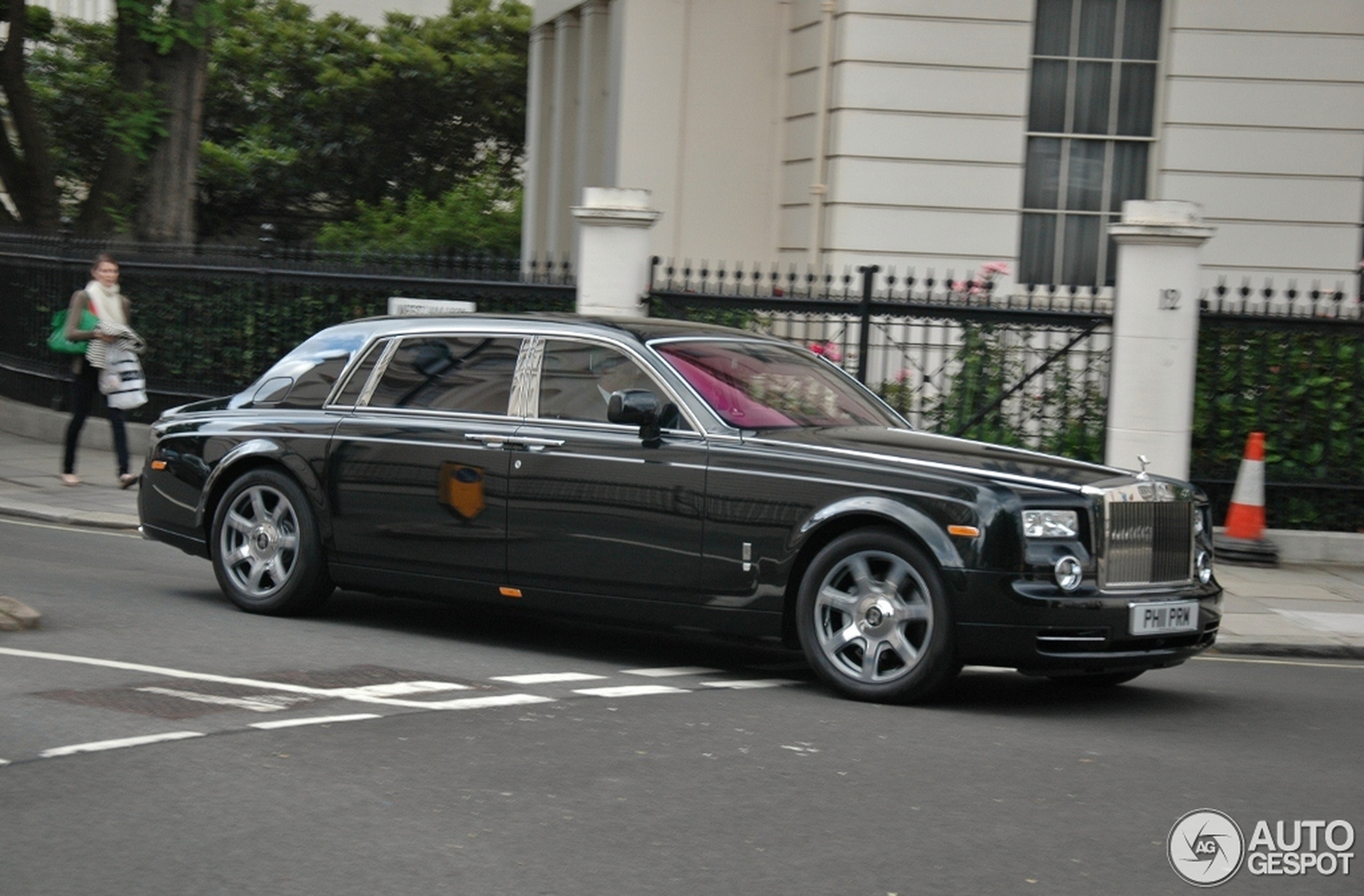 Rolls-Royce Phantom EWB