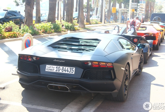 Lamborghini Aventador LP700-4