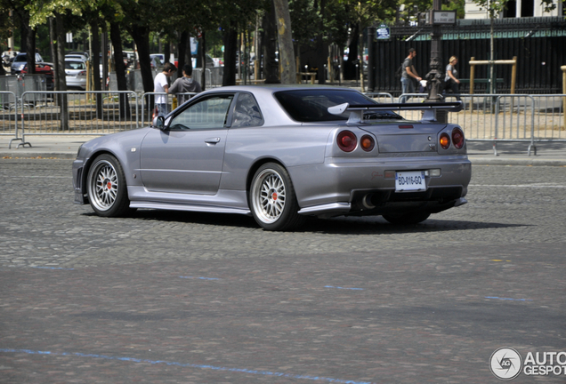 Nissan Skyline R34 GT-R