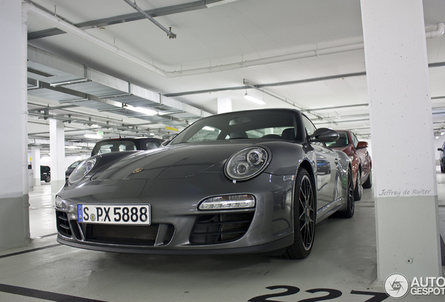 Porsche 997 Carrera GTS