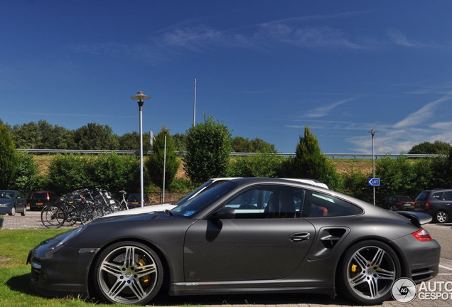 Porsche 997 Turbo EDO Competition