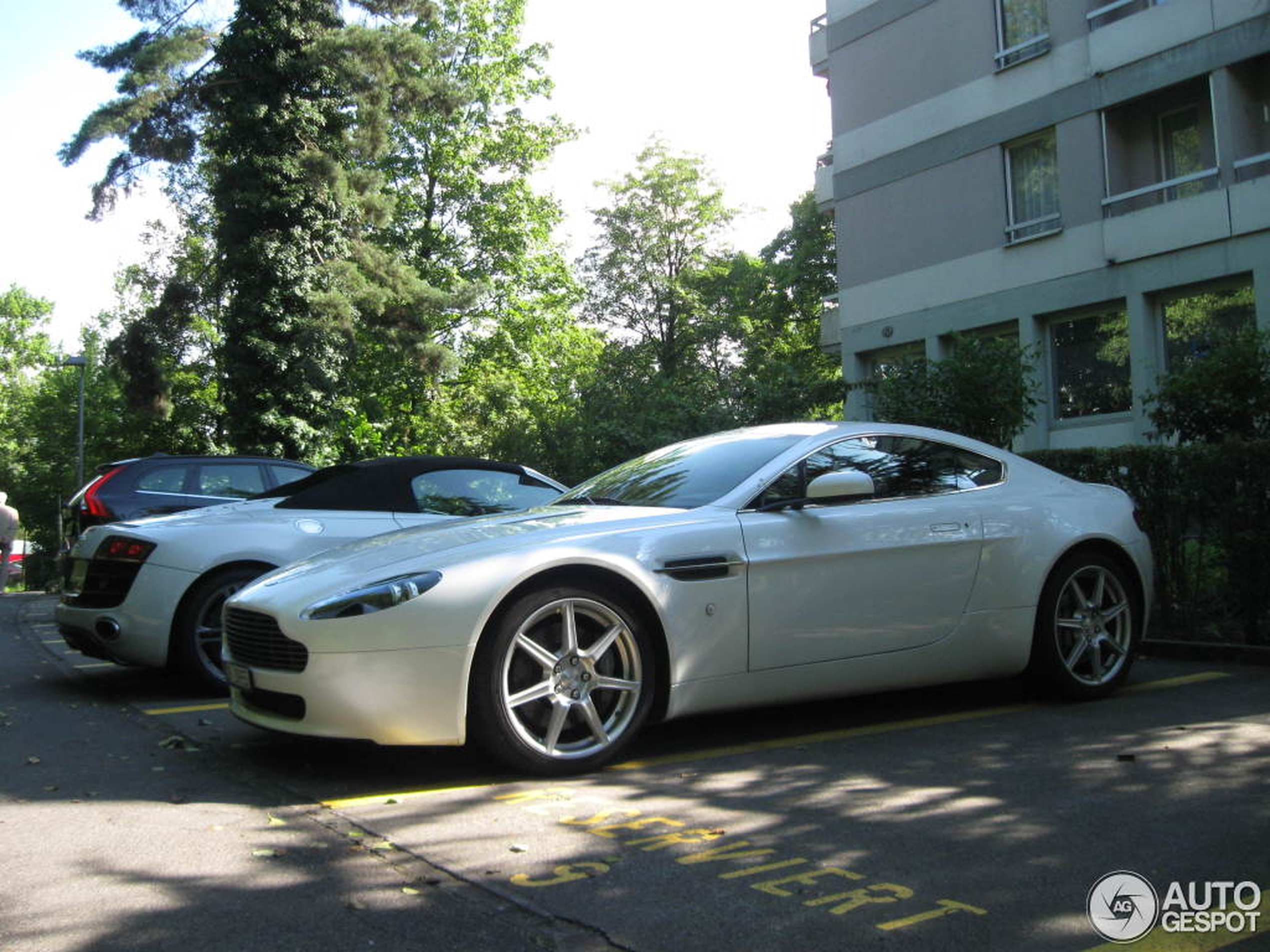 Aston Martin V8 Vantage