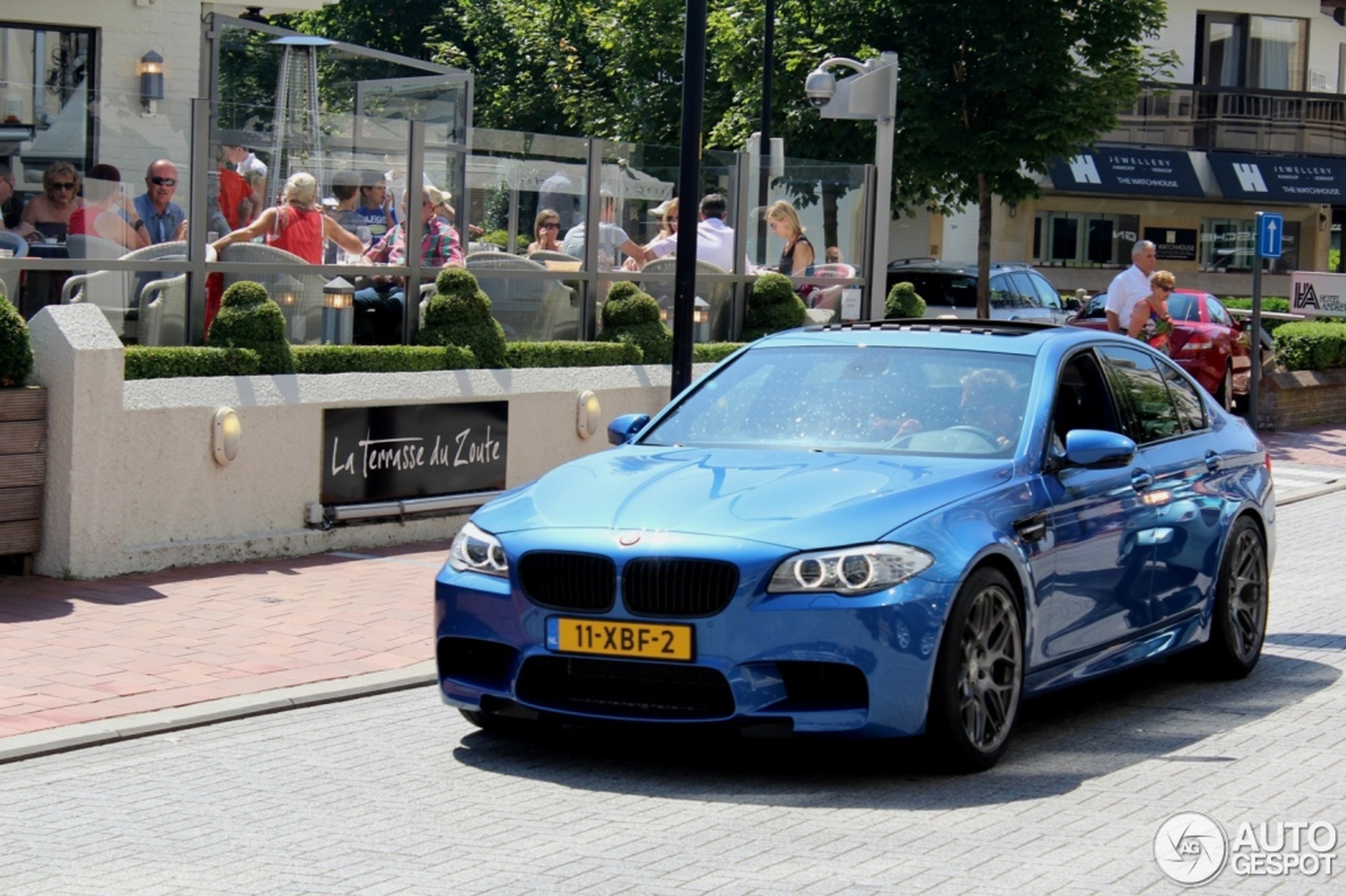 BMW M5 F10 2011