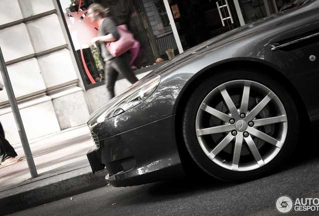 Aston Martin DB9