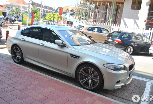 BMW M5 F10 2011