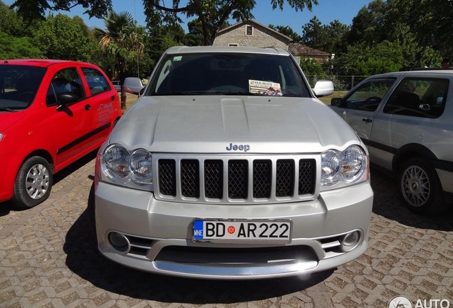 Jeep Grand Cherokee SRT-8 2005