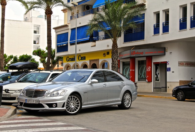 Mercedes-Benz S 63 AMG W221