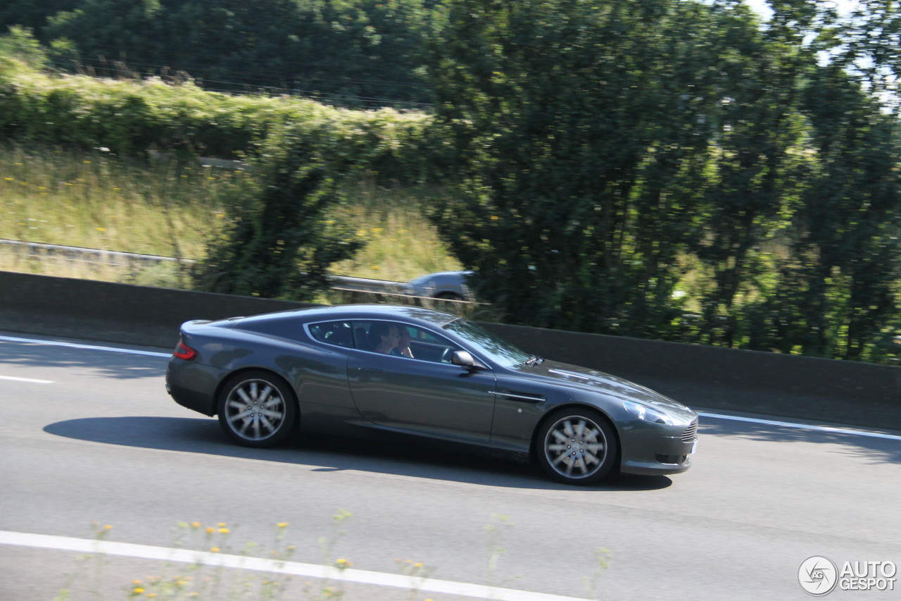 Aston Martin DB9