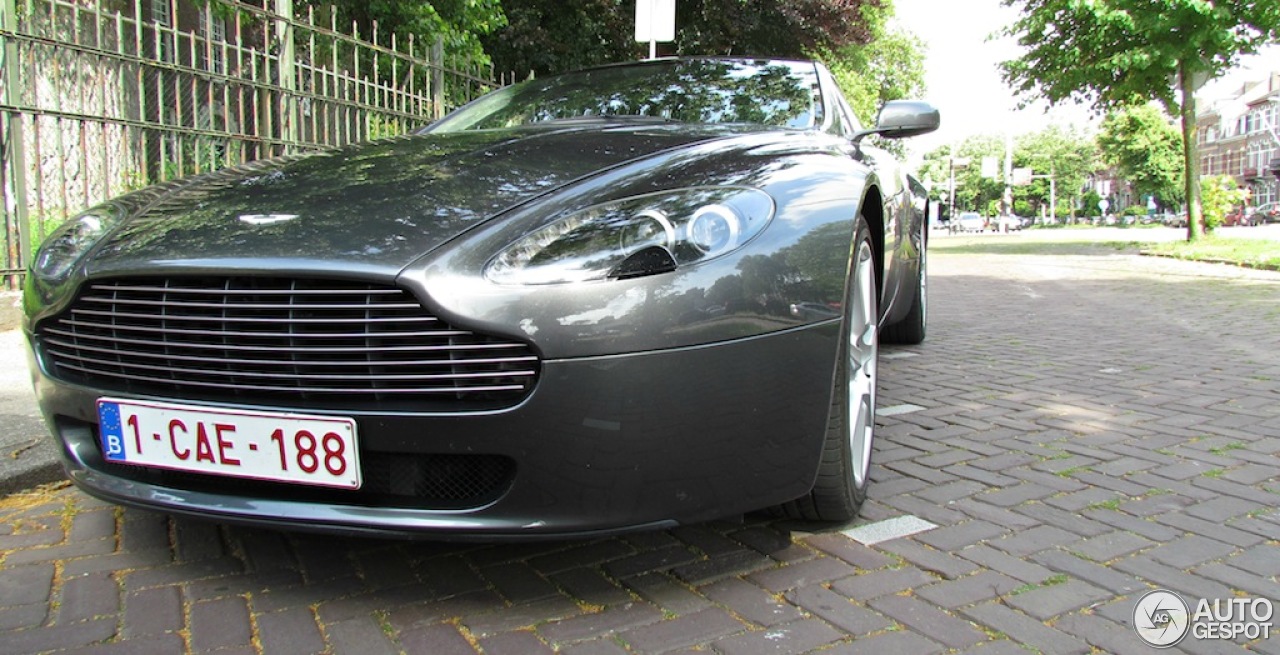 Aston Martin V8 Vantage