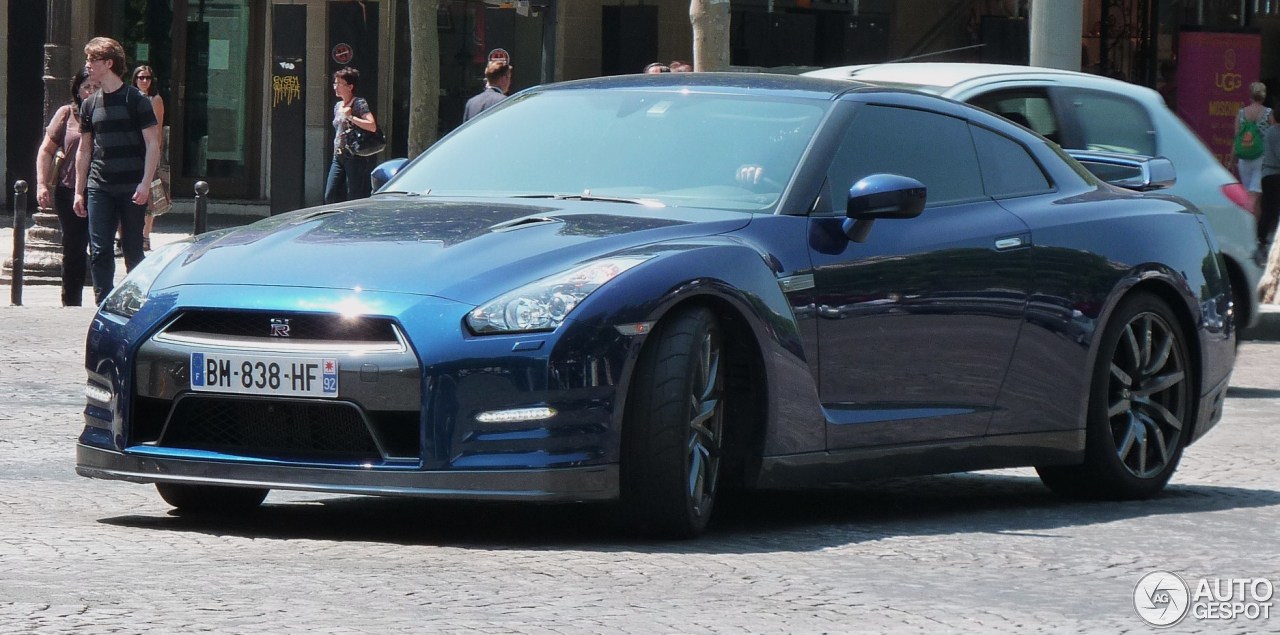 Nissan GT-R 2011