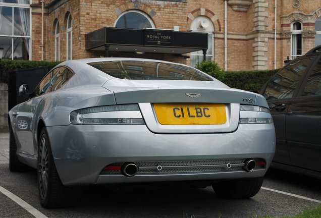 Aston Martin DB9