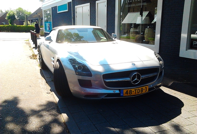 Mercedes-Benz SLS AMG Roadster