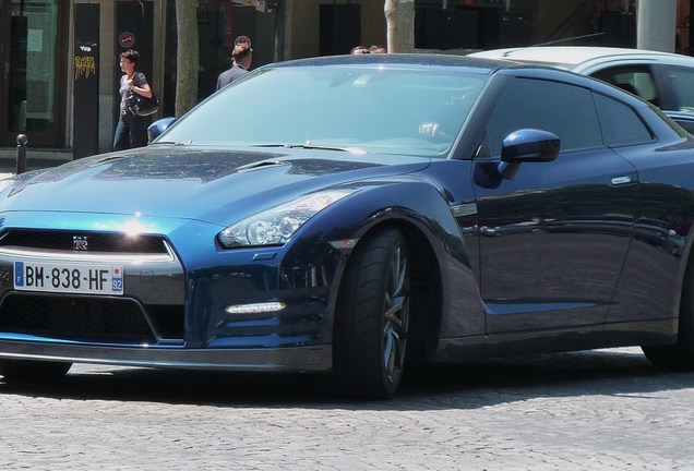 Nissan GT-R 2011